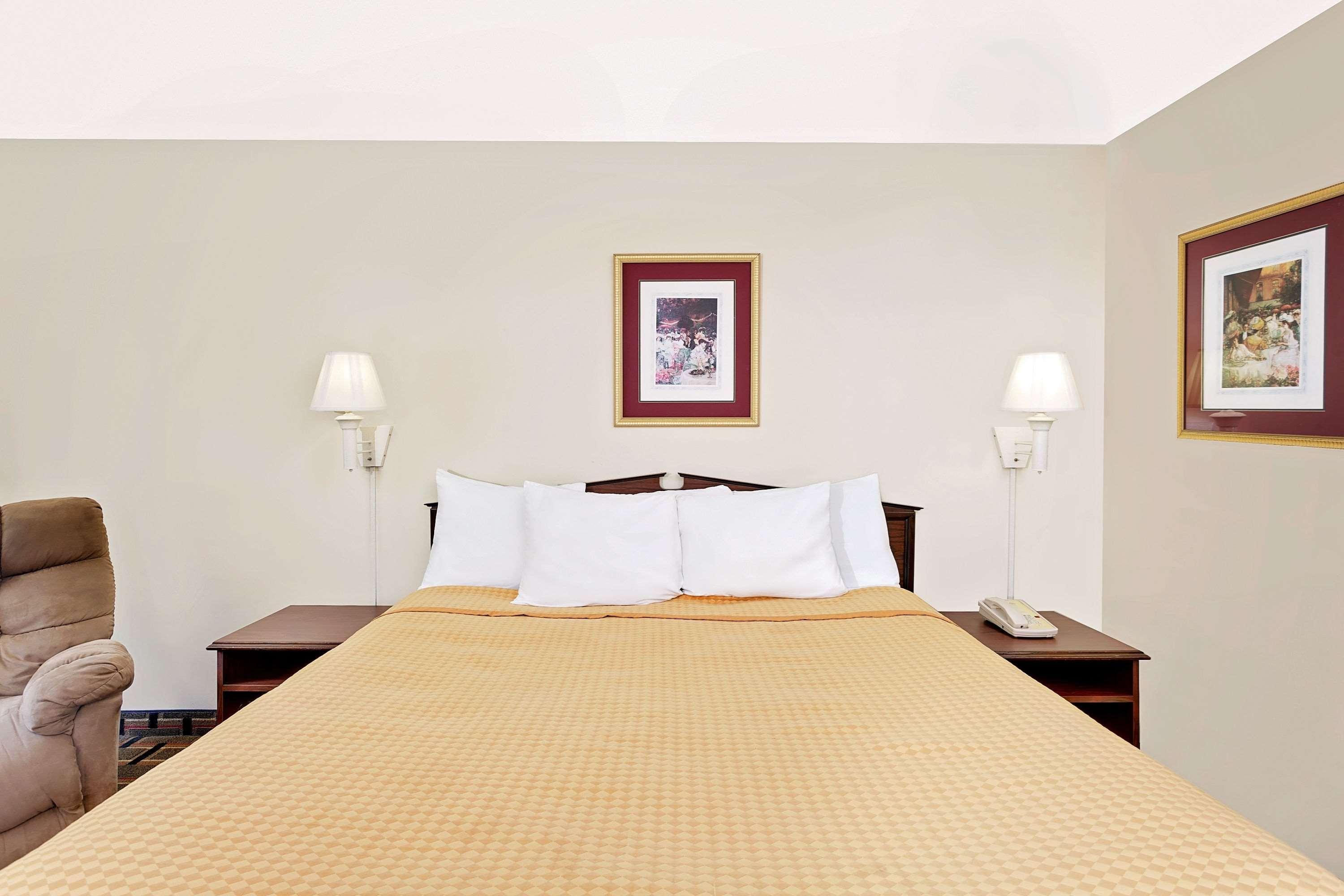 Days Inn By Wyndham Spartanburg Ngoại thất bức ảnh